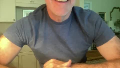Snapshot of post01card chatting on September 20, 2025, 8:10 pm Post online show from September 20, 2025, 8:10 pm