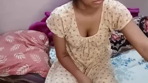 poulomi online show from February 3, 2025, 3:06 pm