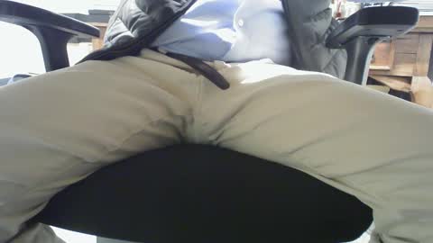 Snapshot of poundtownusa2016 chatting on February 11, 2025, 10:50 pm ConchilDog online show from February 11, 2025, 10:50 pm