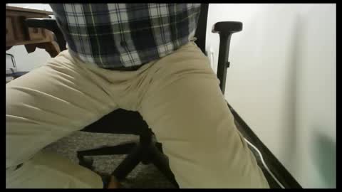 Snapshot of poundtownusa2016 chatting on October 9, 2025, 2:26 pm ConchilDog online show from October 9, 2025, 2:26 pm