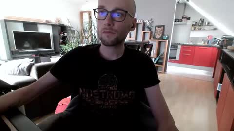 Snapshot of poutoublou002 chatting on March 14, 2026, 1:16 pm Blou online show from March 14, 2026, 1:16 pm