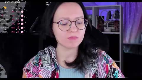 Snapshot of power_robynn chatting on October 6, 2025, 10:34 am Robyn online show from October 6, 2025, 10:34 am