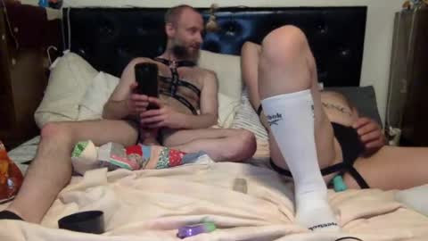 Snapshot of powerbottompete87 chatting on July 25, 2026, 7:33 pm Savageboxeater online show from July 25, 2026, 7:33 pm