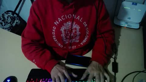 powerfulzeus2 online show from September 30, 2025, 2:16 am