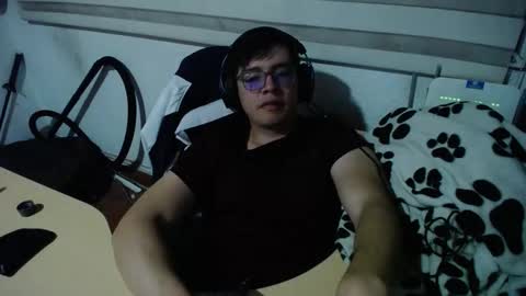 powerfulzeus2 online show from October 1, 2025, 2:28 am