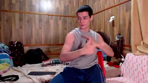 chris independent  online show from October 8, 2025, 1:14 am