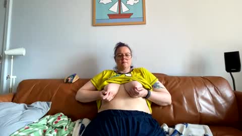 Snapshot of ppriestess chatting on July 28, 2026, 10:32 am ppriestess online show from July 28, 2026, 10:32 am
