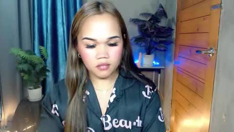 Just PRECIOUS  online show from April 7, 2026, 2:17 pm