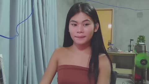 precious_athena online show from February 6, 2025, 9:49 pm