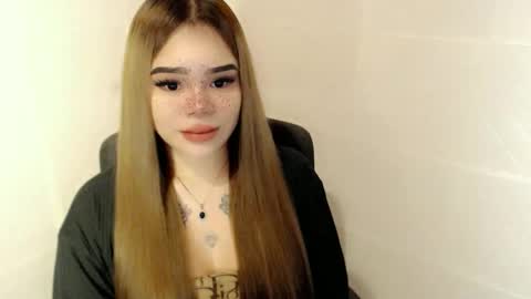 MAXXINE online show from February 27, 2026, 6:46 am