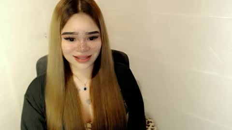 MAXXINE online show from March 2, 2026, 7:15 am