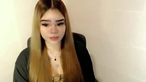 MAXXINE online show from March 12, 2026, 6:19 am