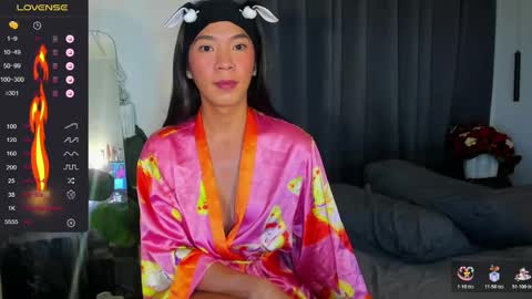 Snapshot of preciousjuliats chatting on October 23, 2025, 3:06 am Julia Flores online show from October 23, 2025, 3:06 am