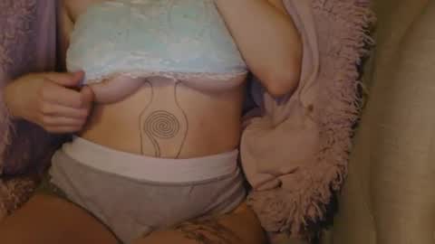 preciouspink6 online show from January 10, 2025, 6:42 am