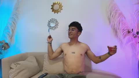 Andres online show from November 4, 2025, 3:55 pm