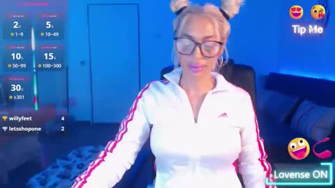 Victoria online show from November 15, 2025, 8:49 pm