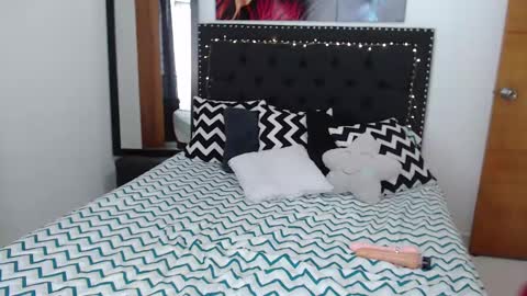 ---- online show from February 7, 2025, 3:19 pm