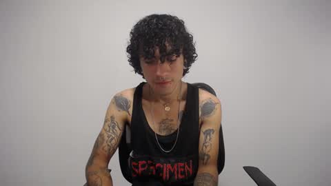 Plux online show from January 23, 2025, 2:44 am