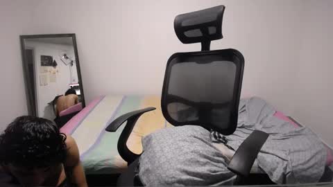 Plux online show from April 27, 2026, 3:59 am