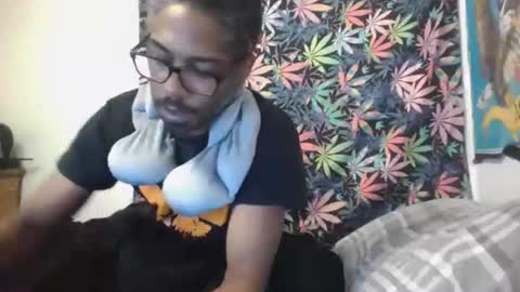 Libra Lamont online show from November 22, 2025, 8:46 am