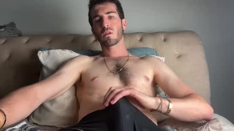 prestonblovestocum online show from September 25, 2025, 7:34 am