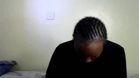 prettiekelly online show from February 19, 2025, 1:39 pm