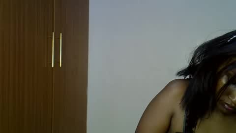 prettiekelly online show from March 9, 2025, 12:53 am
