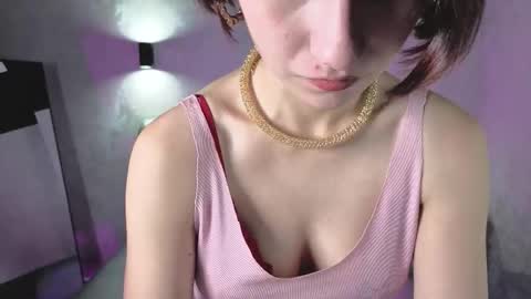 Alisa online show from October 17, 2025, 1:09 am