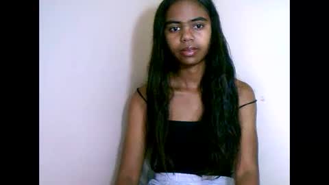 Snapshot of prettiethalia chatting on October 27, 2025, 8:07 am prettiethalia online show from October 27, 2025, 8:07 am