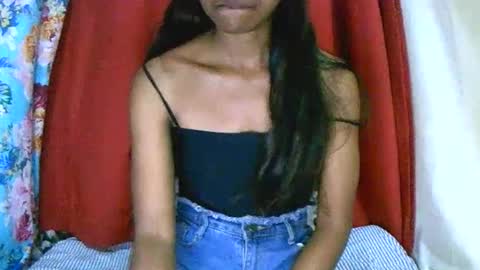 Snapshot of prettiethalia chatting on November 15, 2025, 9:17 am prettiethalia online show from November 15, 2025, 9:17 am