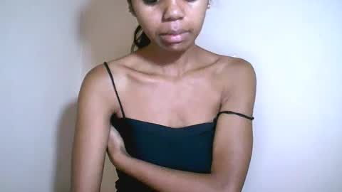 prettiethalia online show from February 22, 2026, 12:26 pm