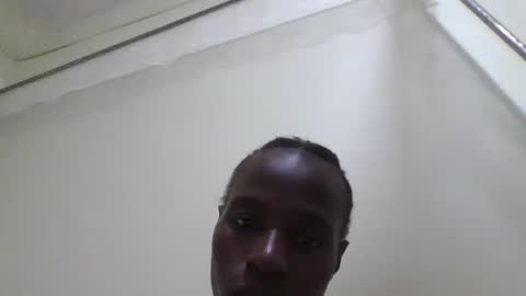 Snapshot of pretty_betty_ chatting on February 18, 2025, 6:37 pm pretty_betty_ online show from February 18, 2025, 6:37 pm