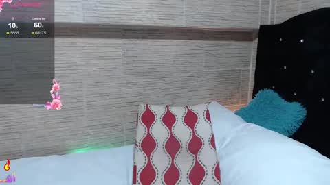 pretty_cristal22 online show from September 24, 2025, 2:26 am