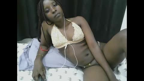 pretty online show from May 16, 2026, 12:51 am