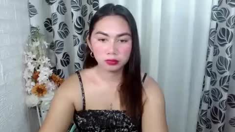 Snapshot of pretty_elennah21 chatting on November 12, 2025, 6:47 am elennah online show from November 12, 2025, 6:47 am