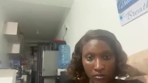 independent model online show from September 18, 2025, 10:34 pm
