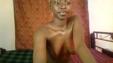 Snapshot of pretty_hearts chatting on February 28, 2026, 5:52 am Shillah online show from February 28, 2026, 5:52 am