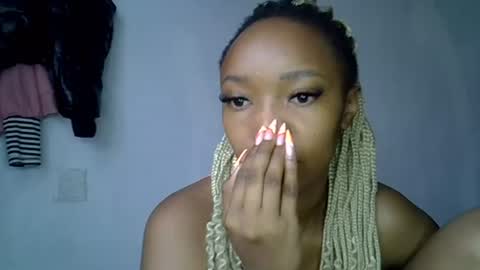 pretty jazminee online show from June 12, 2026, 5:50 am