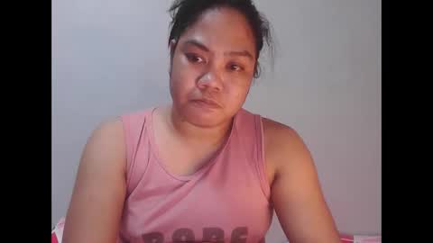 Snapshot of pretty_jewel05 chatting on September 14, 2025, 1:32 pm pretty_jewel05 online show from September 14, 2025, 1:32 pm