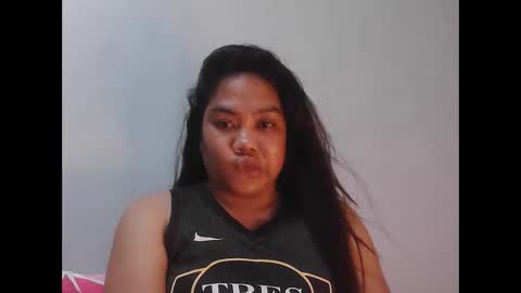 Snapshot of pretty_jewel05 chatting on September 15, 2025, 10:26 am pretty_jewel05 online show from September 15, 2025, 10:26 am