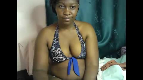 pretty_kylah online show from October 22, 2025, 2:12 am