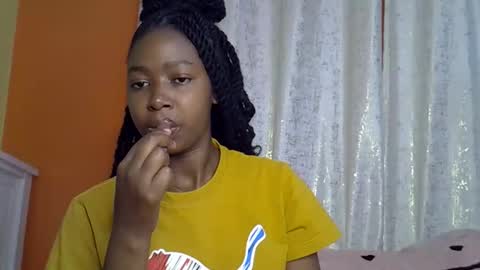 Snapshot of pretty_petite24 chatting on May 27, 2026, 12:24 pm pretty_petite24 online show from May 27, 2026, 12:24 pm
