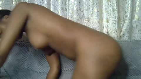 Snapshot of pretty_petite24 chatting on July 11, 2026, 12:24 am pretty_petite24 online show from July 11, 2026, 12:24 am