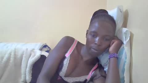 pretty_petite_ebony online show from January 22, 2025, 1:53 am