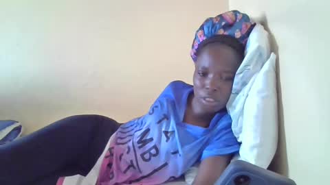 pretty_petite_ebony online show from February 9, 2025, 11:04 am