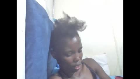 Snapshot of pretty_petite_ebony chatting on May 20, 2026, 2:07 am pretty_petite_ebony online show from May 20, 2026, 2:07 am