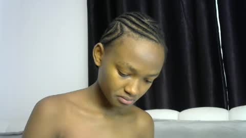 Snapshot of pretty_queennie chatting on July 21, 2026, 7:11 am Pretty doll online show from July 21, 2026, 7:11 am