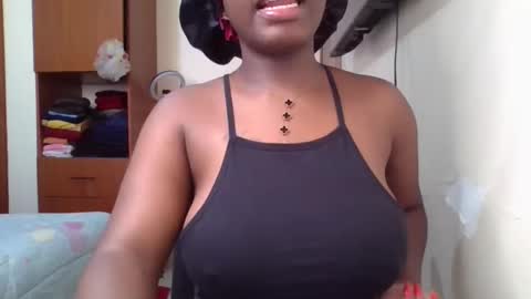 pretty_shila online show from April 6, 2026, 5:41 am