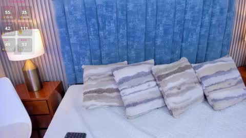 Snapshot of pretty_sunlight_ chatting on February 5, 2026, 1:43 am Daisy Flower online show from February 5, 2026, 1:43 am