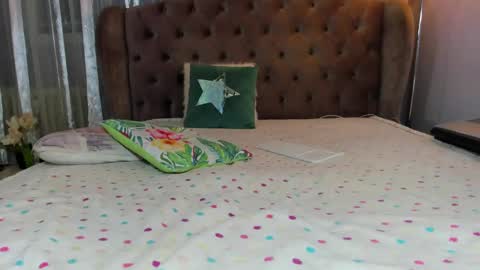  Adora  online show from March 5, 2025, 7:38 pm